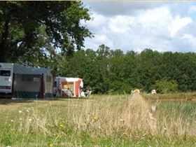 Camping à La Ferme Milhac - Oie